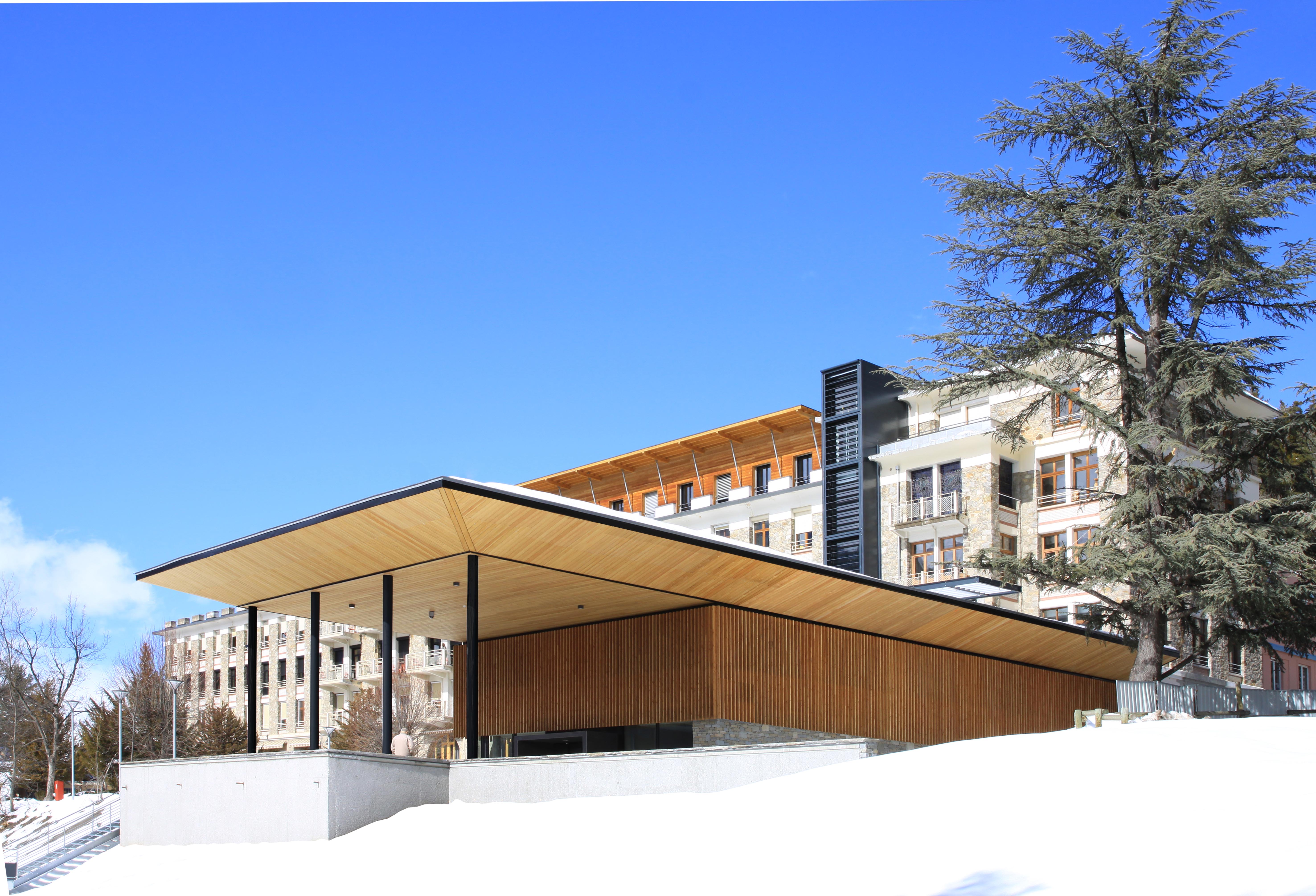atelier d architecture dufayard tertiaire bureaux d accueil centre medical chant ours briancon 05